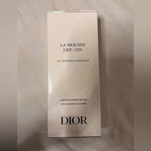 Dior La Mousse Off/On Cleanser - White